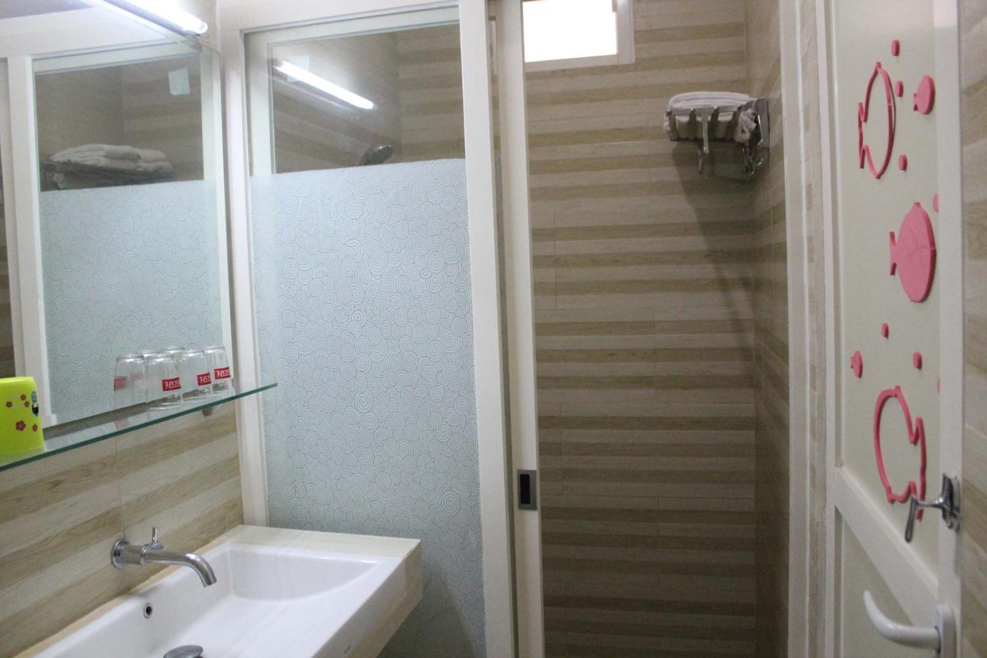 Ikiru To Live Hotel Surabaya Exterior photo