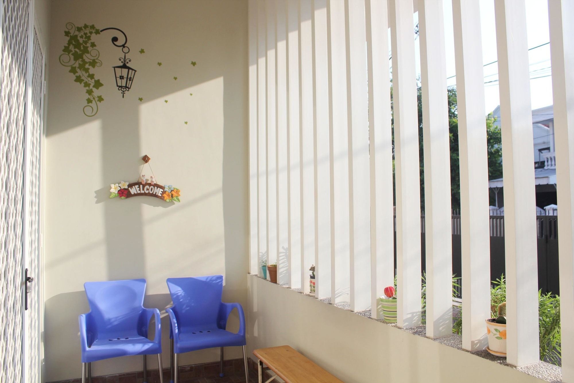Ikiru To Live Hotel Surabaya Exterior photo