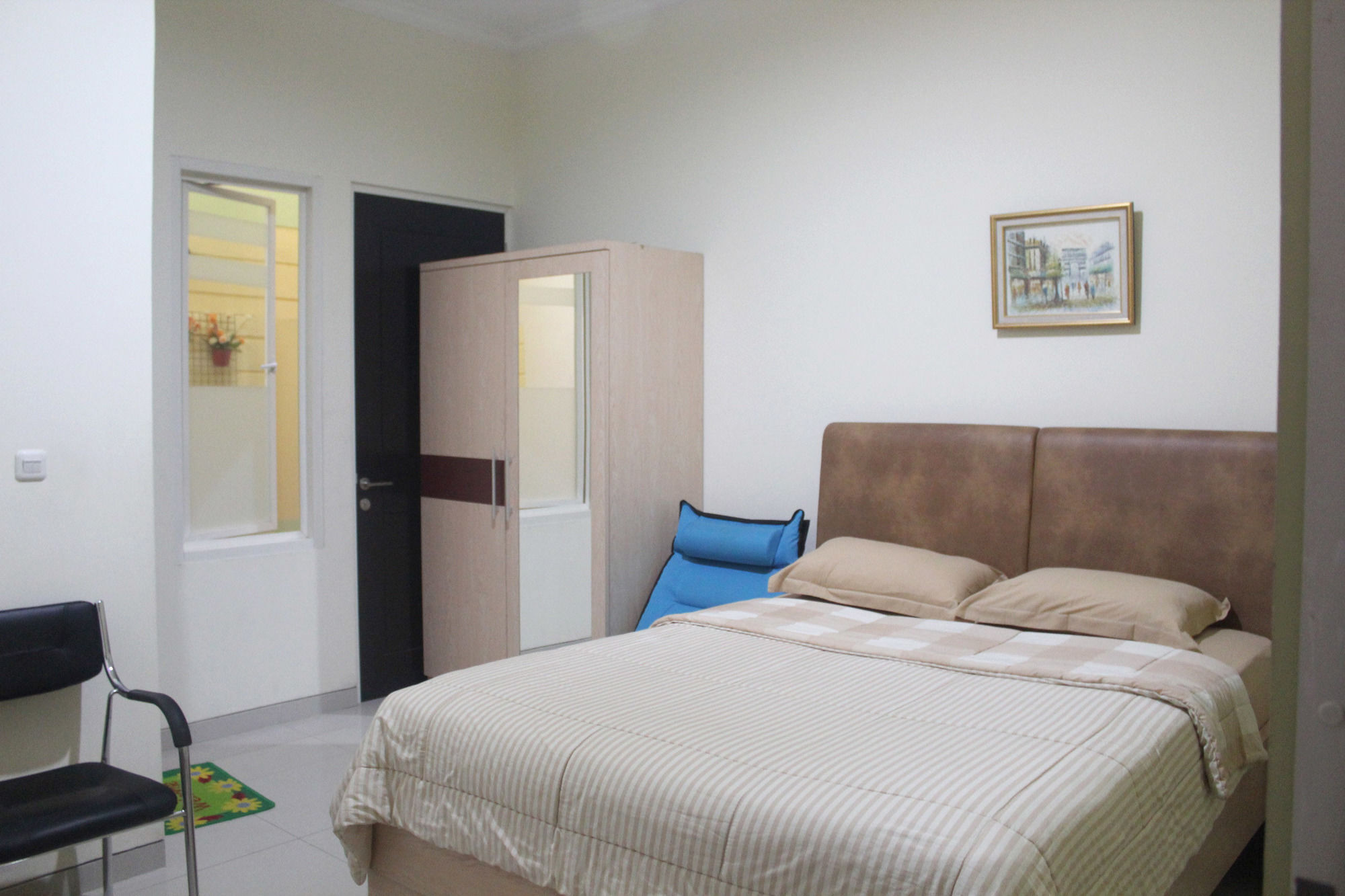 Ikiru To Live Hotel Surabaya Exterior photo